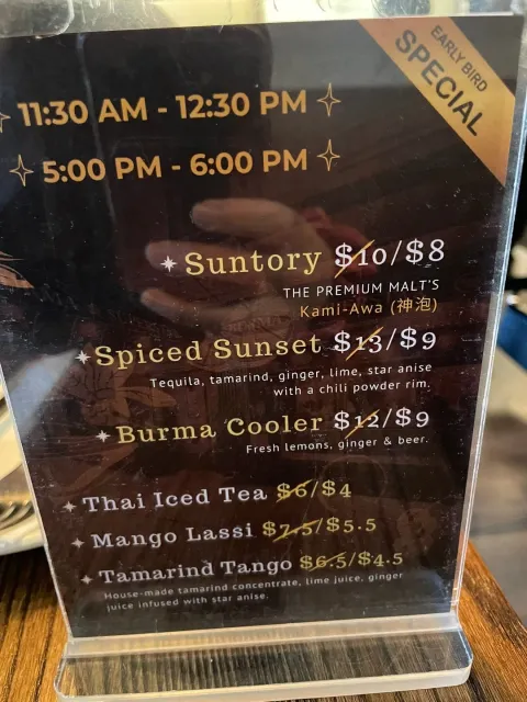 A Popular & Cozy Burmese Restaurant 🍛💛