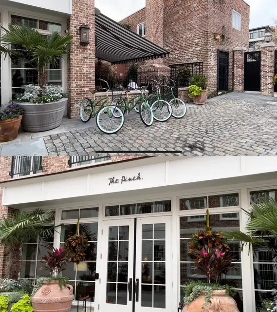 Charleston Travel Guide: Crab Catching Edition 🦀