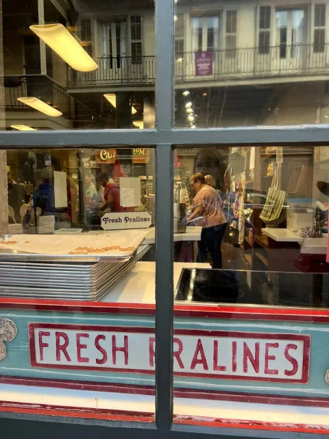 Historic NOLA Bites & Stories | Jack's Food Tour 🥘🎭