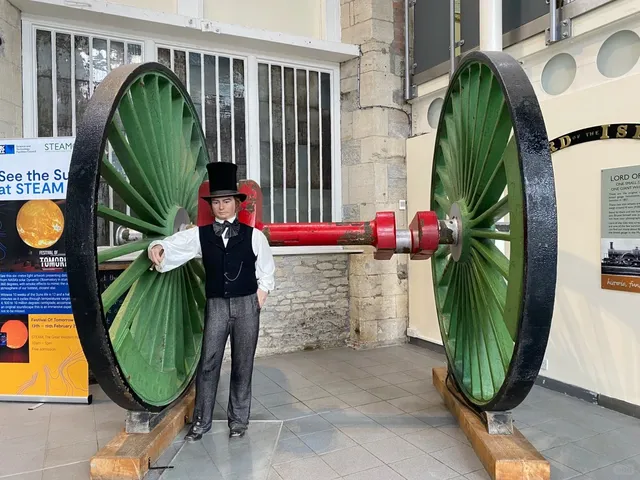 🇬🇧 London Day Trip #22/50: Swindon – A Railway Lover’s Paradise