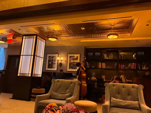 🎷 Delicious Food & Live Jazz – A Perfect NYC Night! 🍸