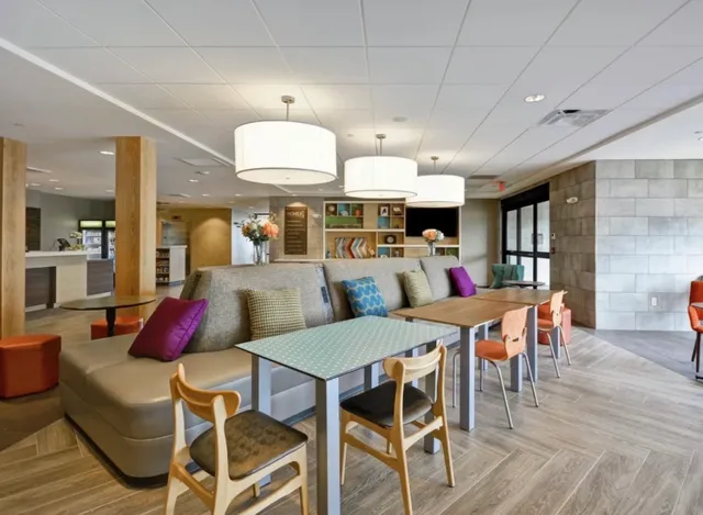 ✈️ A Convenient Hotel near Portland Airport 🏨