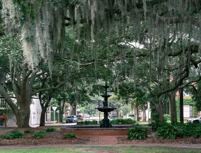 🌳 Lafayette Square | A Serene Historic Sanctuary in Savannah