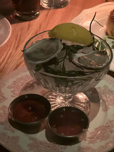 Chicago’s Widely‑Ranked #1 Steakhouse + Walk‑In Strategy 🥩