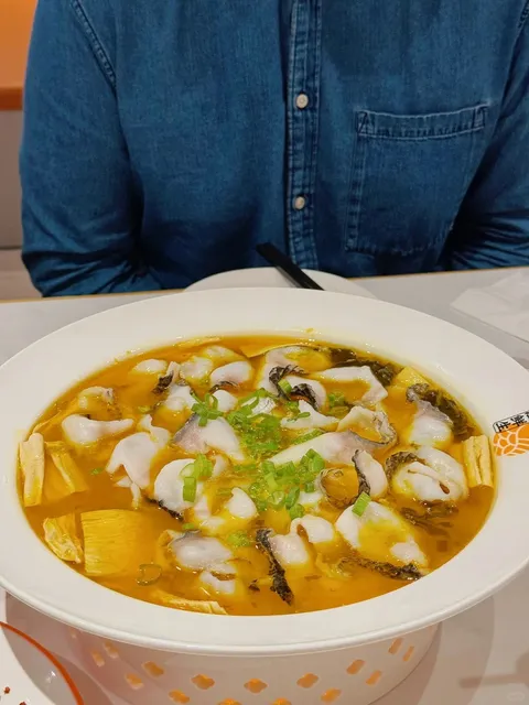 NYC’s New Pickle Fish Spot — Huge Bowls for $25! 🐟