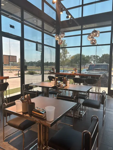 🍜 A Chic Noodle Experience in Dallas!