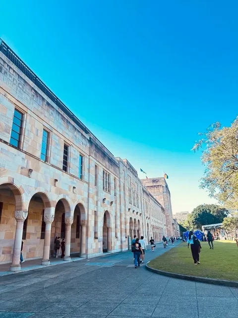 Brisbane | Half-Day Guide to The University of Queensland 