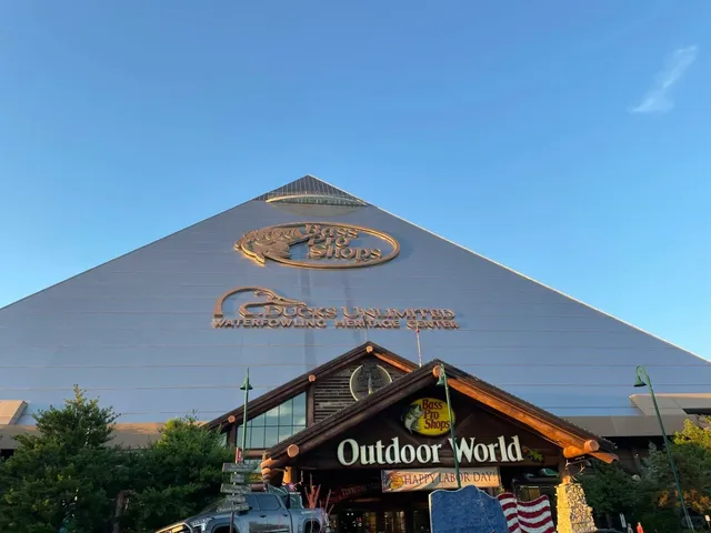 🇺🇸 Memphis 2-Day Trip — A Fun & Flavorful Adventure! 🌞🎸