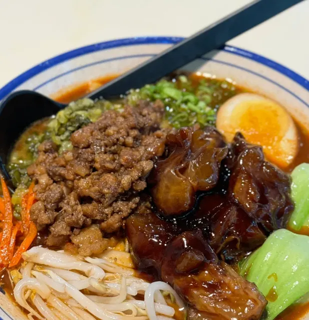 Sauce fish slices + spicy duck blood are great