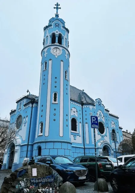 Checked in at the Blue Church during a city walk.