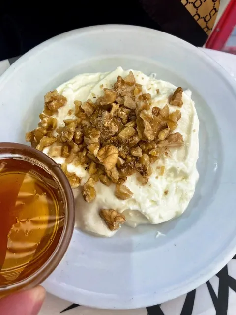 🤩 You must try Greek yogurt in Greece! 🍮