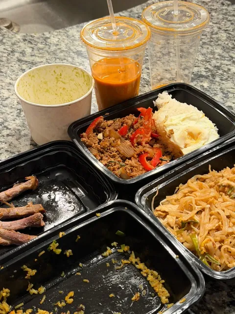 This Thai Fast Food Spot in Vegas is a Crazy Good Deal! 💥