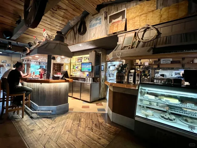 Victoria's Most Pun-derful Restaurant: My Chosen Café