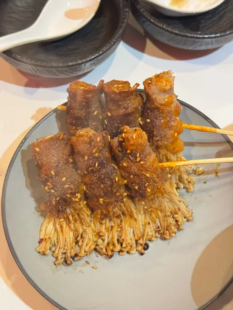 NYC｜A Taste of Beijing with Fresh Crawfish 🦞 & Spicy Offal Stir-Fry!