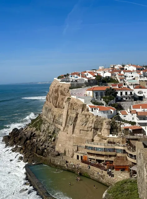 Avoid the Overpriced Seafood Rice at Cliffside Town Restaurant