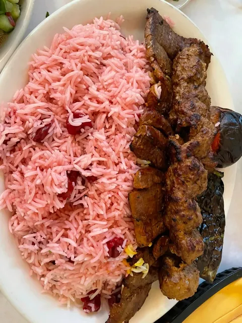 Raffi’s Place: Iconic Middle Eastern BBQ in Glendale​