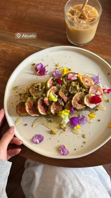 🇬🇧 ​​Abuelo: The Most Instagrammable Brunch in London!​​ 🍓✨