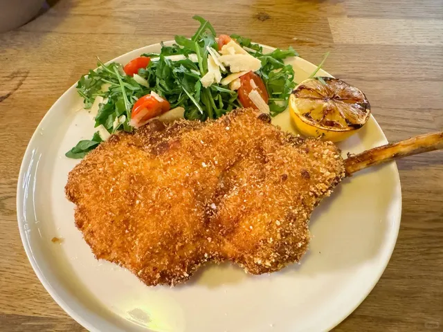 Crunchy and Delicious Fried Veal Cutlets 🍖