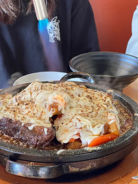 Atlanta | Lava Cheese Beef 🧀 This Melted Right into My Heart