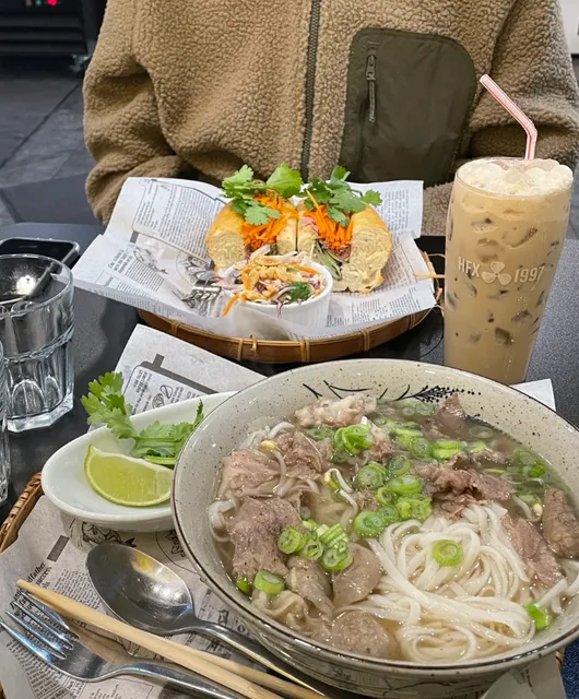 🍜 Halifax’s Cozy Vietnamese Spot – Banh Mi A&B Review!  