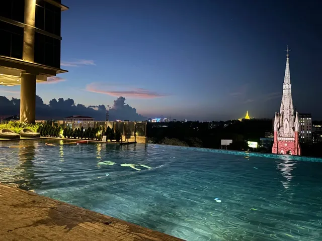 Underrated Myanmar | 5-Star Hotels for ¥300, Gourmet Meals for ¥70!