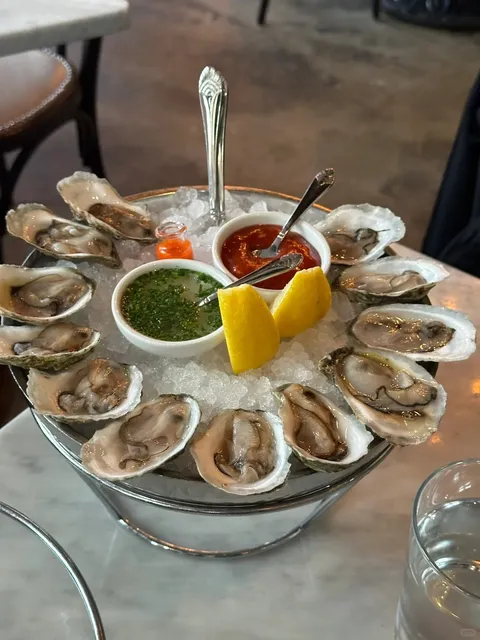 Boston | The joy of having $1 oysters again | Daily 5-7pm