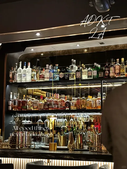 A Romantic LA Restaurant Where You Might Still Be Hungry Afterward 💔