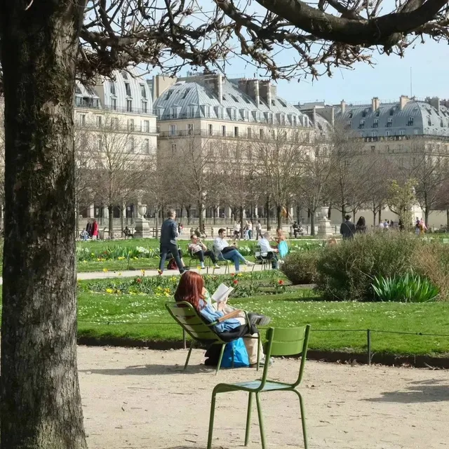 There’s Always an Ordinary Afternoon That Belongs to the Park! 🌞🌳
