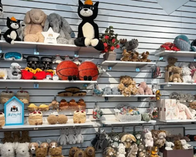 Port Moody Day Trip | Award-Winning Pizza + Matcha Yuzu Latte! ☀️🍕