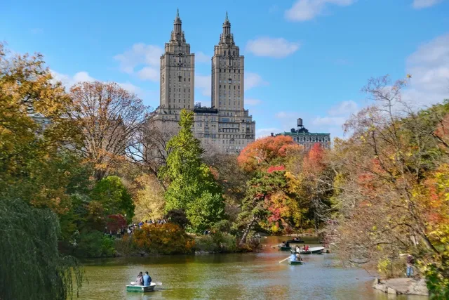 🌟 NYC Citywalk - Autumn in Central Park 🍁