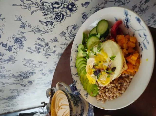 🌷 Maman at Bryant Park – A Truly Delightful Café Experience! 🥐☕