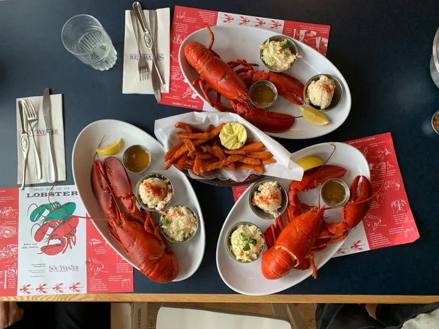 🇨🇦 Halifax Lobster Crawl: The Ultimate Seafood Showdown! 🦞🌊