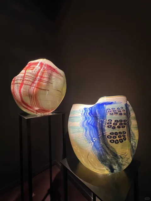 🌈🎨 Chihuly Garden and Glass: A Seattle Gem! 🌌💎