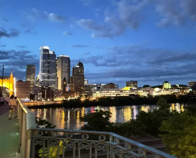 Three Rivers Heritage Trail at Night|Pittsburgh Glittering River Walk