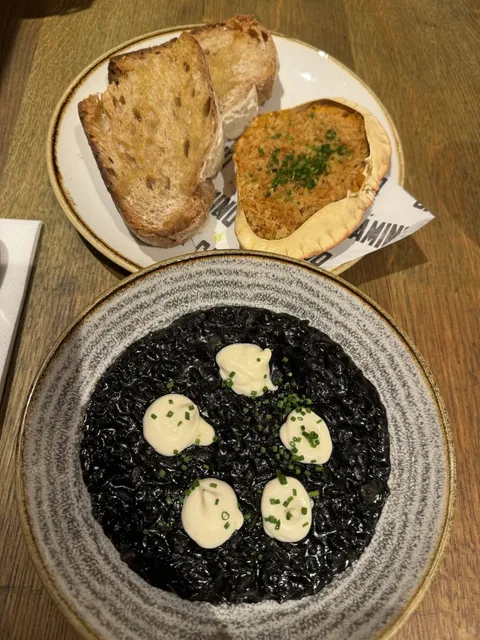 Unlock Delicious and Less Crowded Tapas for £20 per Person 🥙