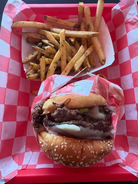 No Idea Burger 🍔 | A Taste of California in Atlanta