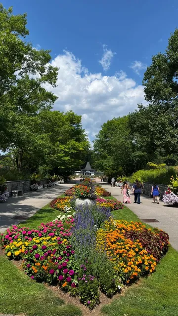 Royal Botanical Gardens - Summer Survival Guide 🌹☀️  
