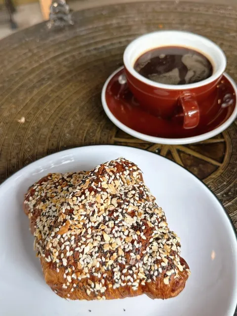 LA | My Go-To Brunch Spot — Berry French Toast & More! 🥯