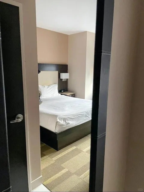 Broadway-Facing Views at Hilton Garden Inn NYC! 🎭