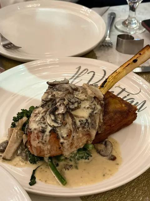 Found Some Gorgeous Spots in Cleveland! 😆