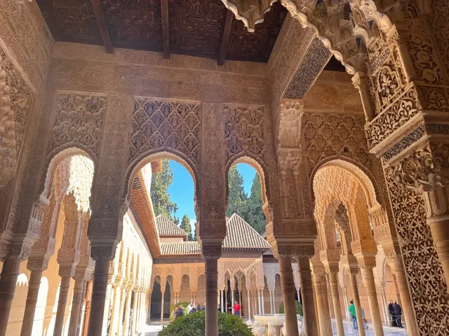 🇪🇸 Pre-Travel Clearout: Granada’s Unforgettable Moments!