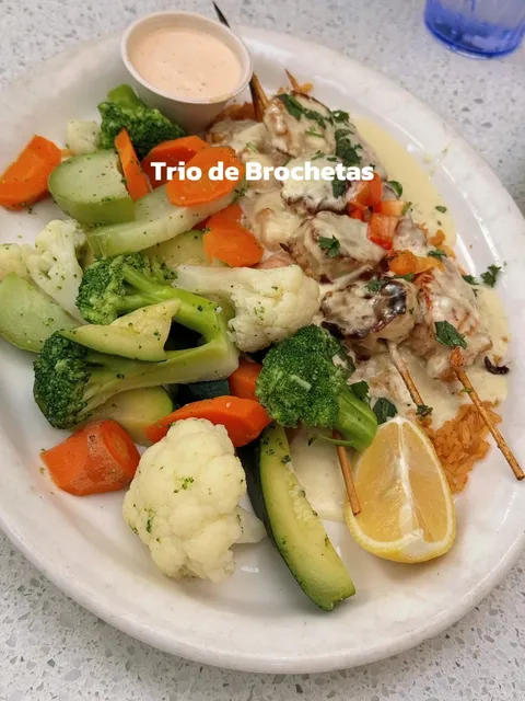 Mexican Food in Palm Springs, CA! Checked out Blue Coyote 🌵🌮