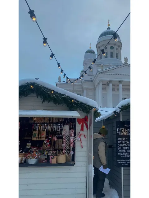Follow me to explore Finland's Christmas markets! 🎅🏼🎁