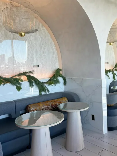 Must-Stay Hotel in Downtown Detroit! The Location is Unbeatable!!