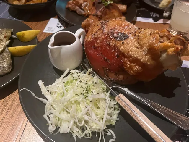 Geelong: Australia’s Coastal Haven of Comfort & Cuisine 🌊🍴