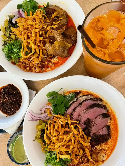 Seattle｜This Thai Curry Noodle Bowl is a MUST-TRY!