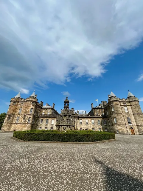 The Heartbreak Palace of Mary, Queen of Scots 💔👑