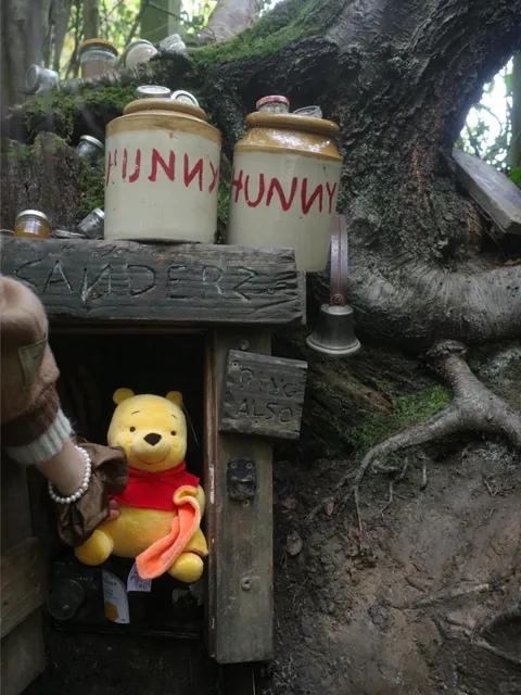 🇬🇧 Just Outside London | Don't Forget Your Winnie the Pooh!  