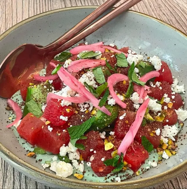 What to Eat in Rochester? 🍽️✨