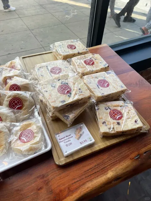 Chicago｜Hypnotized Every Time by the Lava Salted 